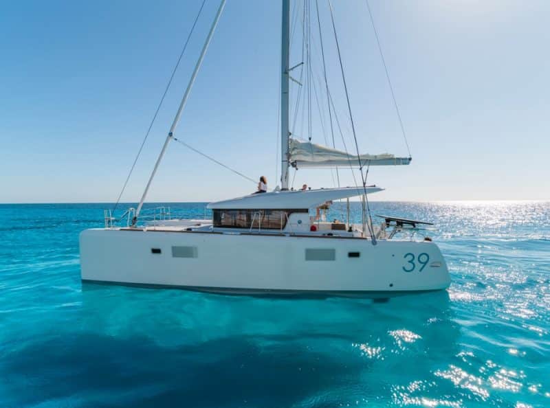 Read more about the article Lagoon 39 Yacht Delivery Sailing Catamaran